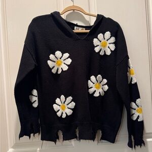 Black Daisy Sweater - Crew Neck